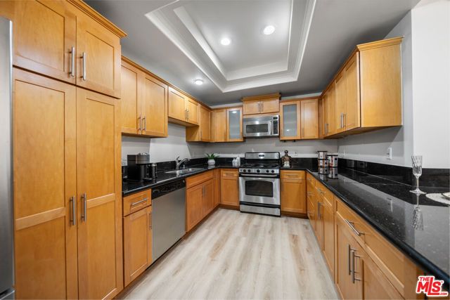 1128 S Serrano Avenue 104, Los Angeles, CA 90006