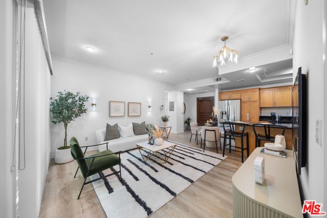 1128 S Serrano Avenue 104, Los Angeles, CA 90006