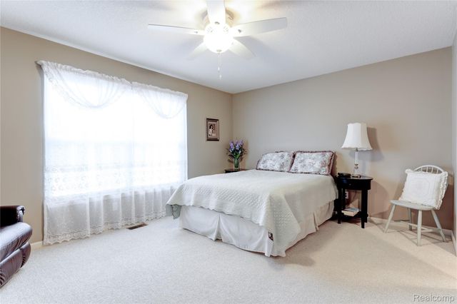 11126 Strathmore Court, Holly Township, MI 48439