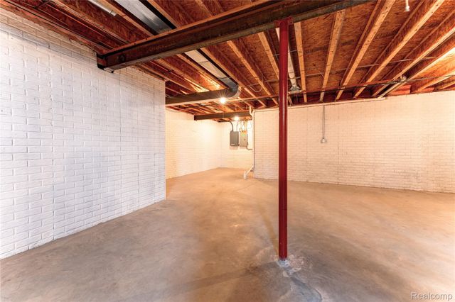 11126 Strathmore Court, Holly Township, MI 48439