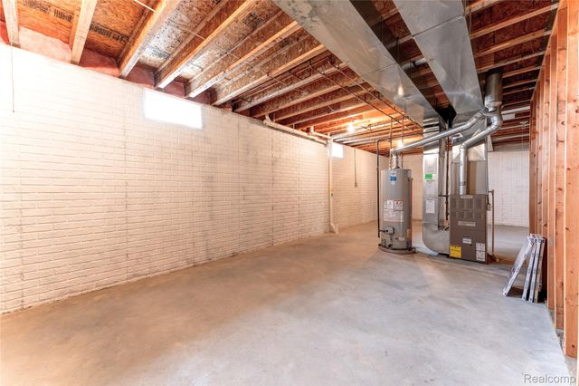 11126 Strathmore Court, Holly Township, MI 48439