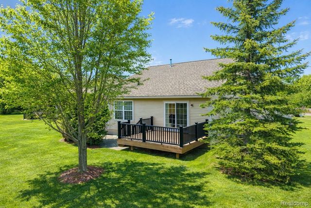 11126 Strathmore Court, Holly Township, MI 48439