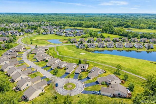 11126 Strathmore Court, Holly Township, MI 48439