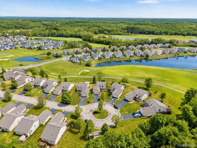 11126 Strathmore Court, Holly Township, MI 48439