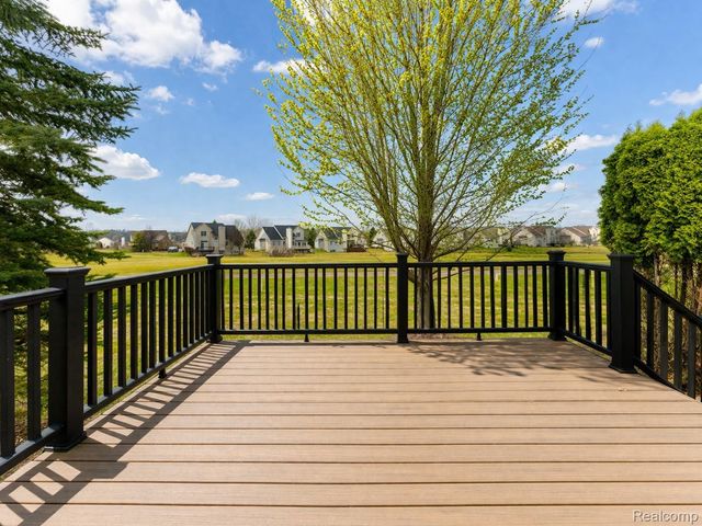 11126 Strathmore Court, Holly Township, MI 48439