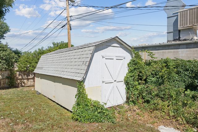 990 S 500 W, Woods Cross, UT 84010