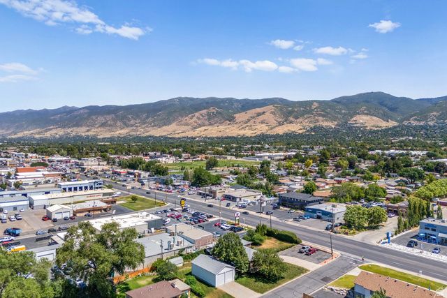 990 S 500 W, Woods Cross, UT 84010