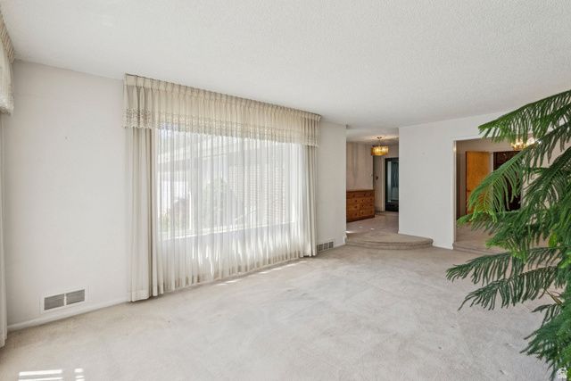 990 S 500 W, Woods Cross, UT 84010