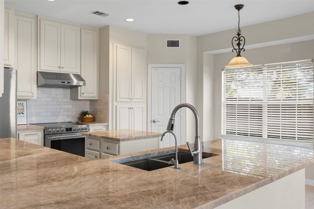 5401 Wolcott Place, Richardson, TX 75082