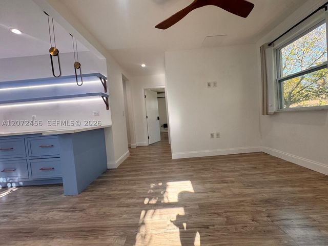 277 NE 55th St 2-Front, Miami, FL 33137