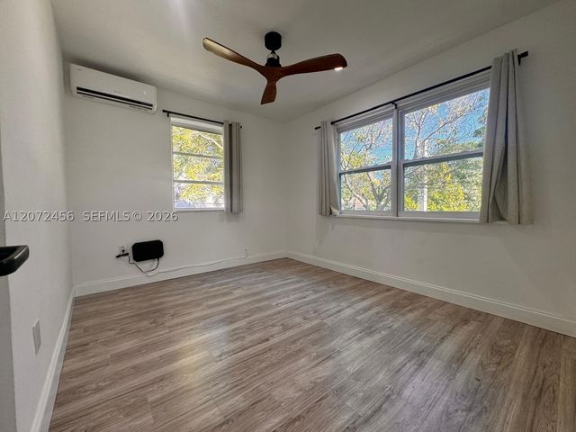 277 NE 55th St 2-Front, Miami, FL 33137