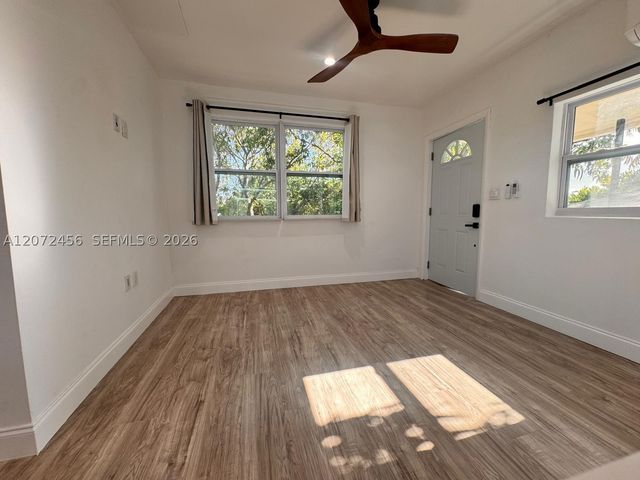 277 NE 55th St 2-Front, Miami, FL 33137