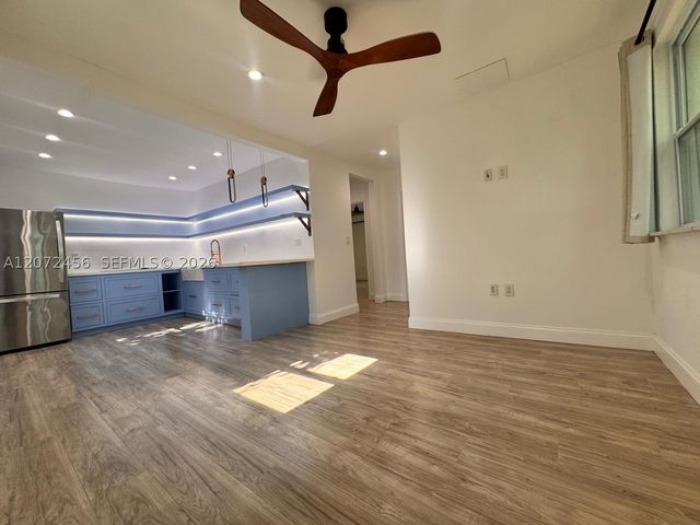277 NE 55th St 2-Front, Miami, FL 33137
