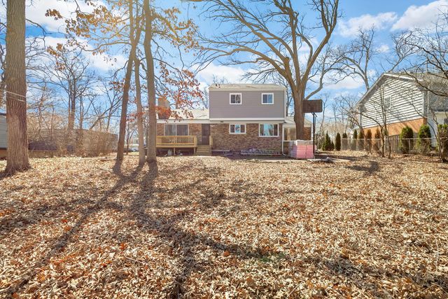 104 E Louis Avenue, Lake Forest, IL 60045