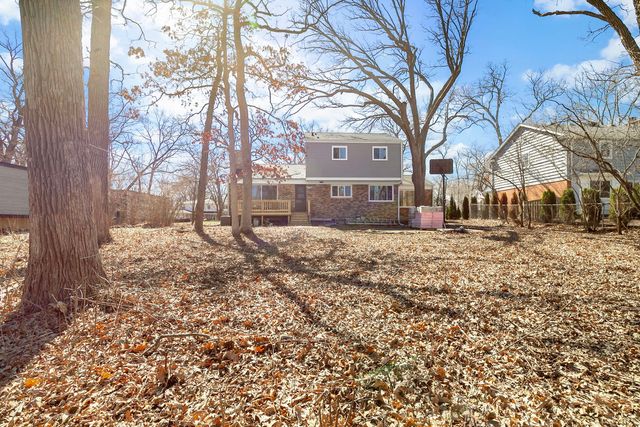 104 E Louis Avenue, Lake Forest, IL 60045