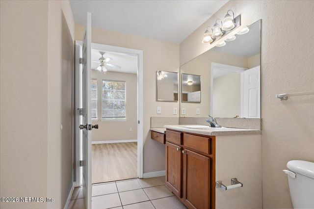 8550 TOUCHTON Road 521, Jacksonville, FL 32216