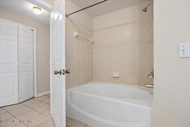 8550 TOUCHTON Road 521, Jacksonville, FL 32216
