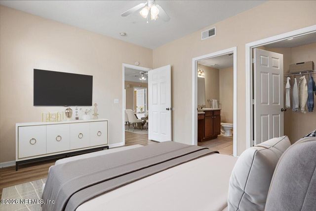 8550 TOUCHTON Road 521, Jacksonville, FL 32216