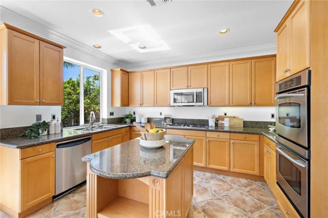 27491 Grassland, Laguna Niguel, CA 92677