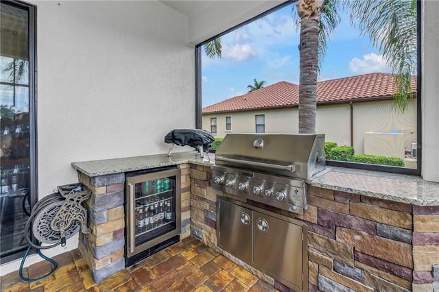 6237 SIGNATURE POINTE LANE, Bradenton, FL 34210