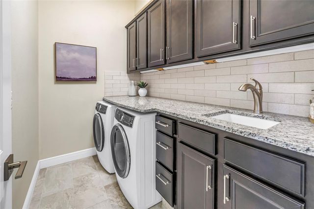 6237 SIGNATURE POINTE LANE, Bradenton, FL 34210