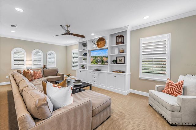6237 SIGNATURE POINTE LANE, Bradenton, FL 34210