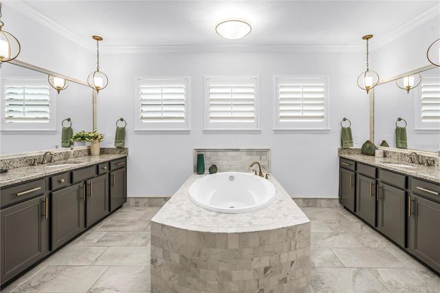 6237 SIGNATURE POINTE LANE, Bradenton, FL 34210