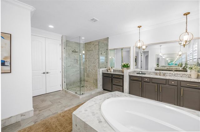 6237 SIGNATURE POINTE LANE, Bradenton, FL 34210
