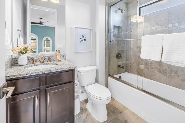6237 SIGNATURE POINTE LANE, Bradenton, FL 34210