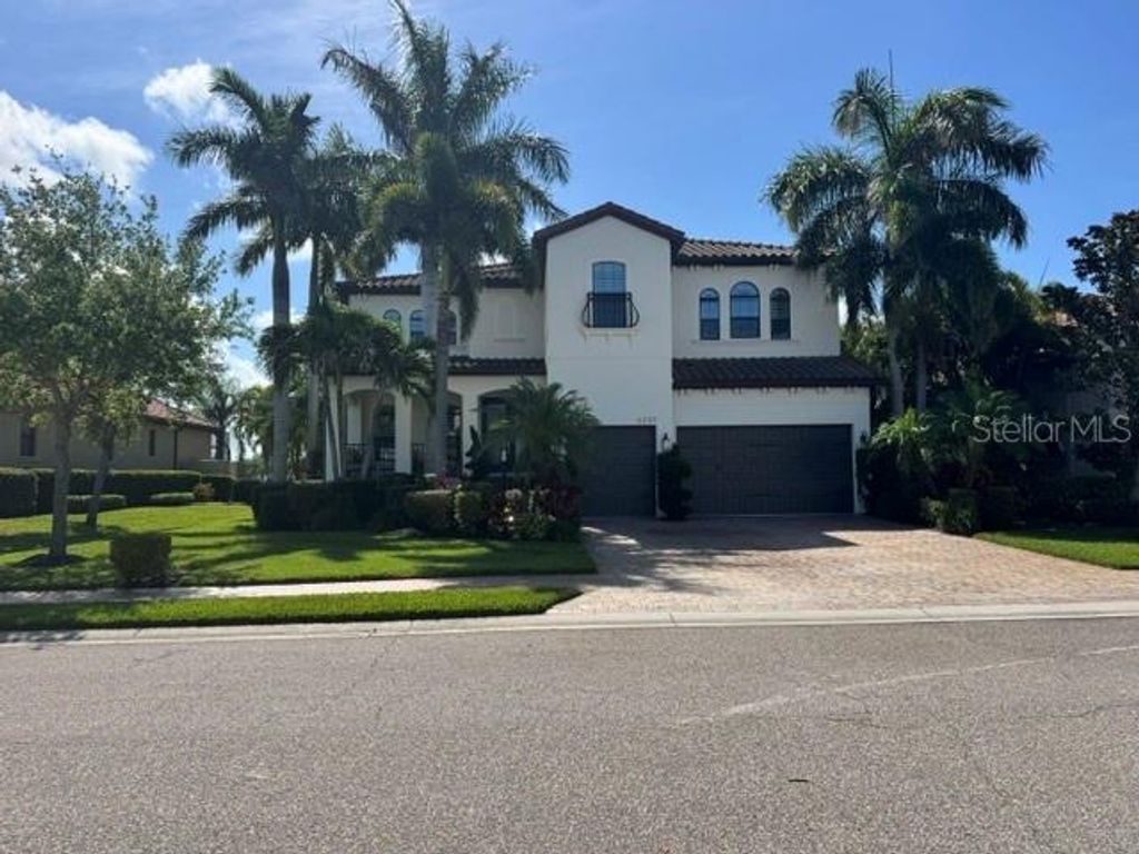 6237 SIGNATURE POINTE LANE, Bradenton, FL 34210