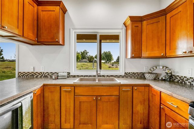 328 Potato Hill Road NE, Moses Lake, WA 98837