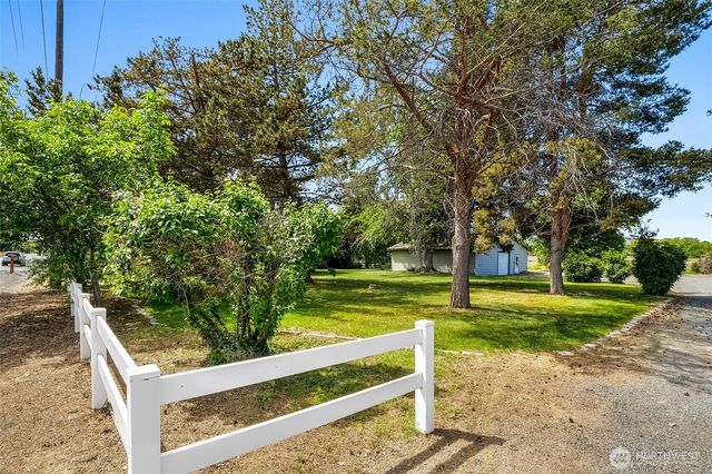 328 Potato Hill Road NE, Moses Lake, WA 98837