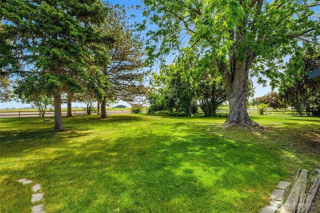 328 Potato Hill Road NE, Moses Lake, WA 98837