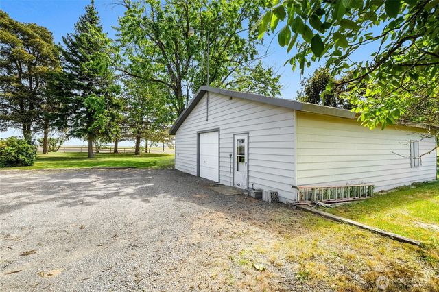 328 Potato Hill Road NE, Moses Lake, WA 98837