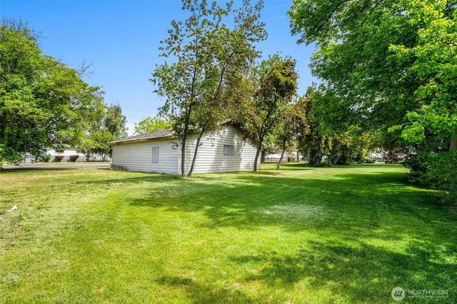 328 Potato Hill Road NE, Moses Lake, WA 98837