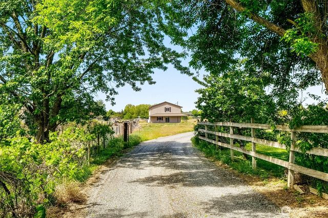 328 Potato Hill Road NE, Moses Lake, WA 98837