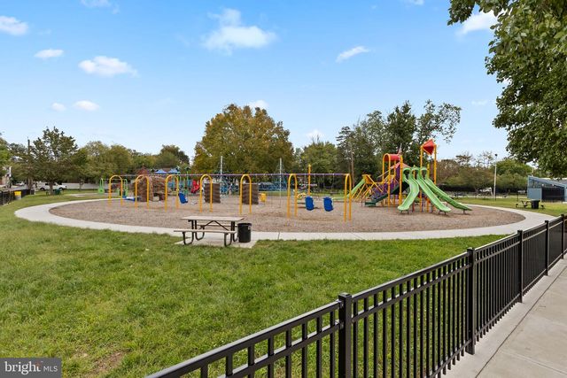 21B IRON WORKS WAY, Trenton, NJ 08611