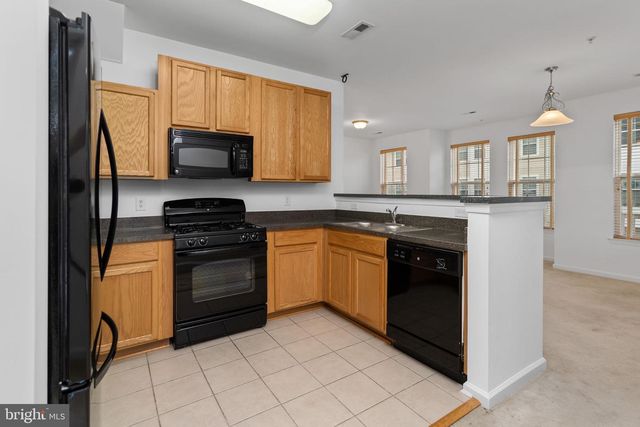 21B IRON WORKS WAY, Trenton, NJ 08611