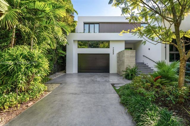 7333 Belle Meade Blvd, Miami, FL 33138