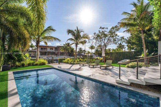 7333 Belle Meade Blvd, Miami, FL 33138