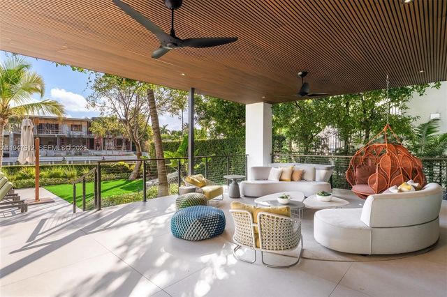 7333 Belle Meade Blvd, Miami, FL 33138