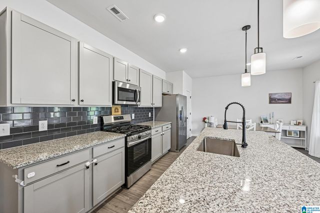 1024 PINNACLE PARKWAY, Leeds, AL 35094