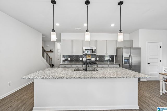 1024 PINNACLE PARKWAY, Leeds, AL 35094