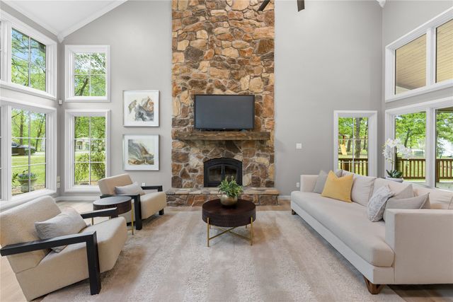 692 Private Road 5937, Emory, TX 75440