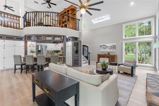 692 Private Road 5937, Emory, TX 75440