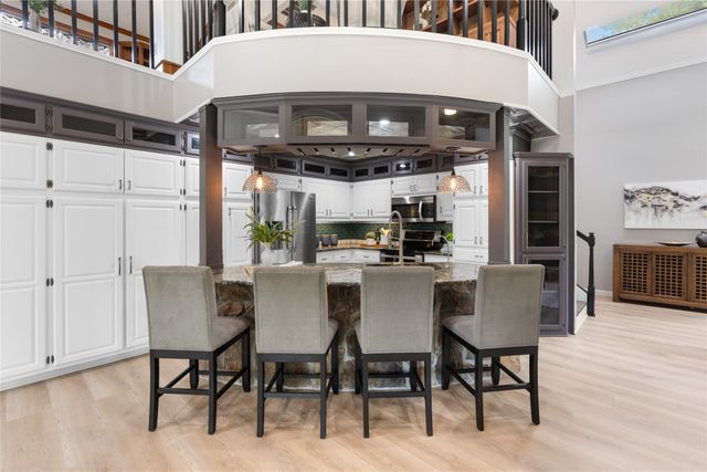 692 Private Road 5937, Emory, TX 75440