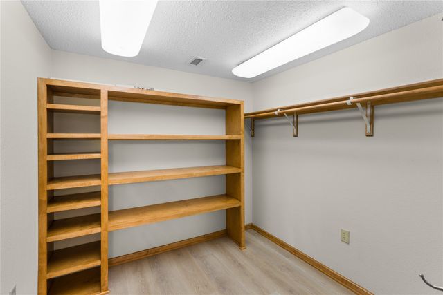 692 Private Road 5937, Emory, TX 75440