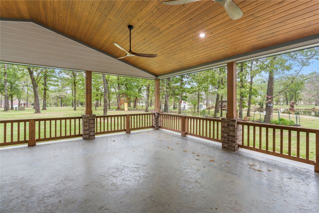 692 Private Road 5937, Emory, TX 75440