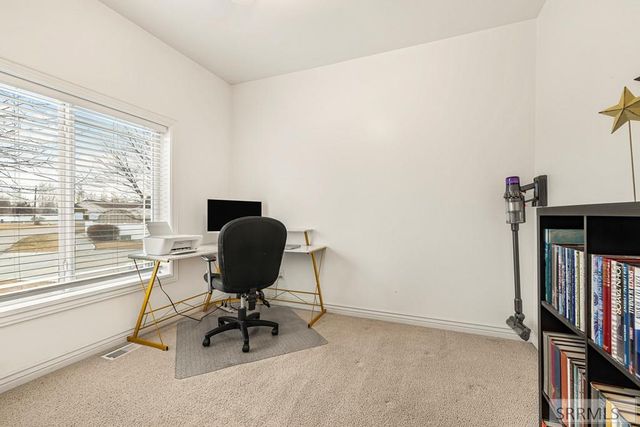 3930 E John Adams Parkway, Idaho Falls, ID 83401