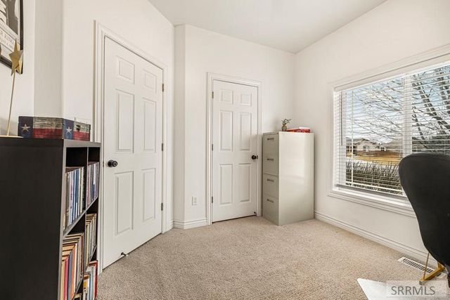 3930 E John Adams Parkway, Idaho Falls, ID 83401